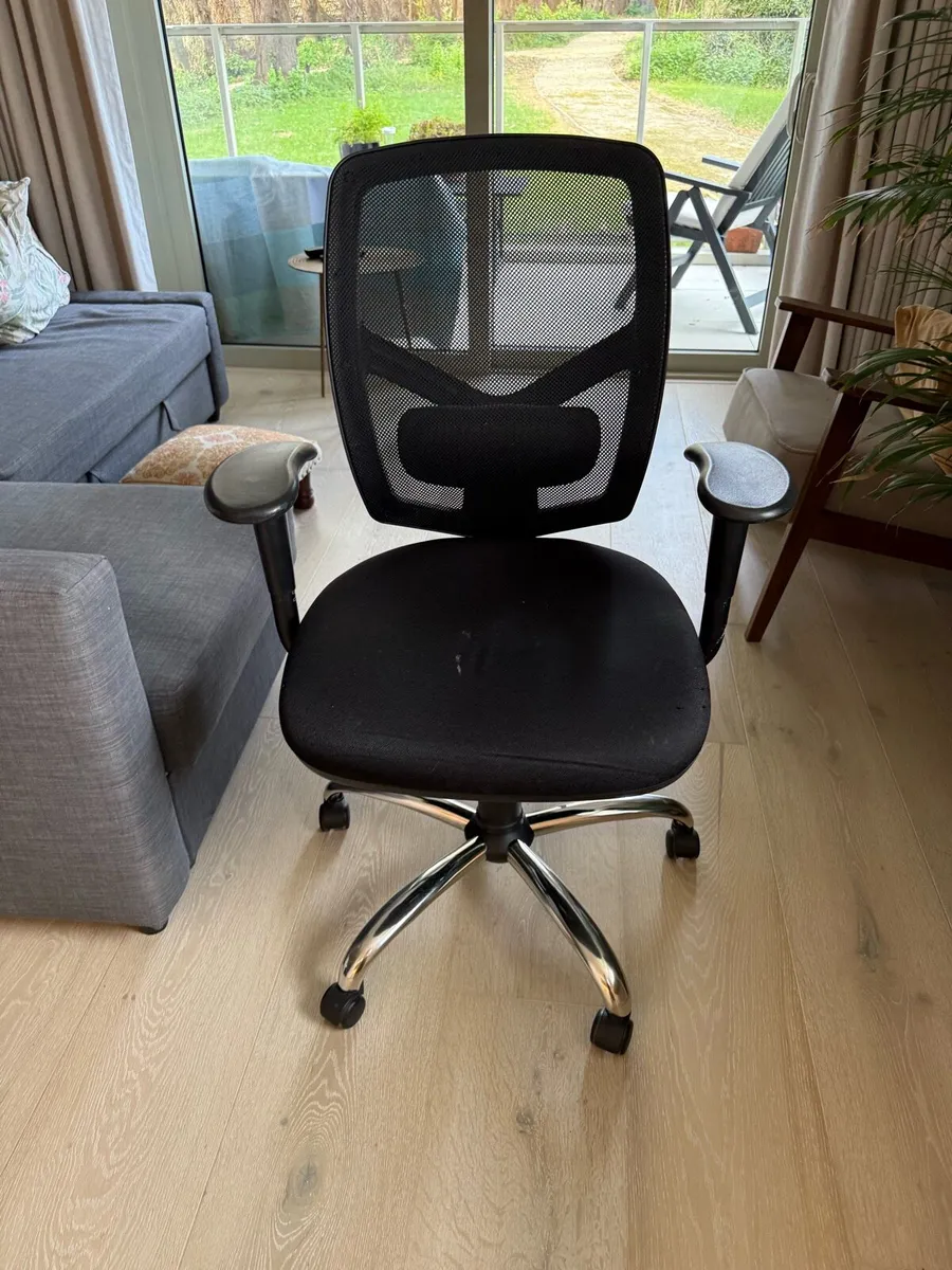 Office chair - Image 3