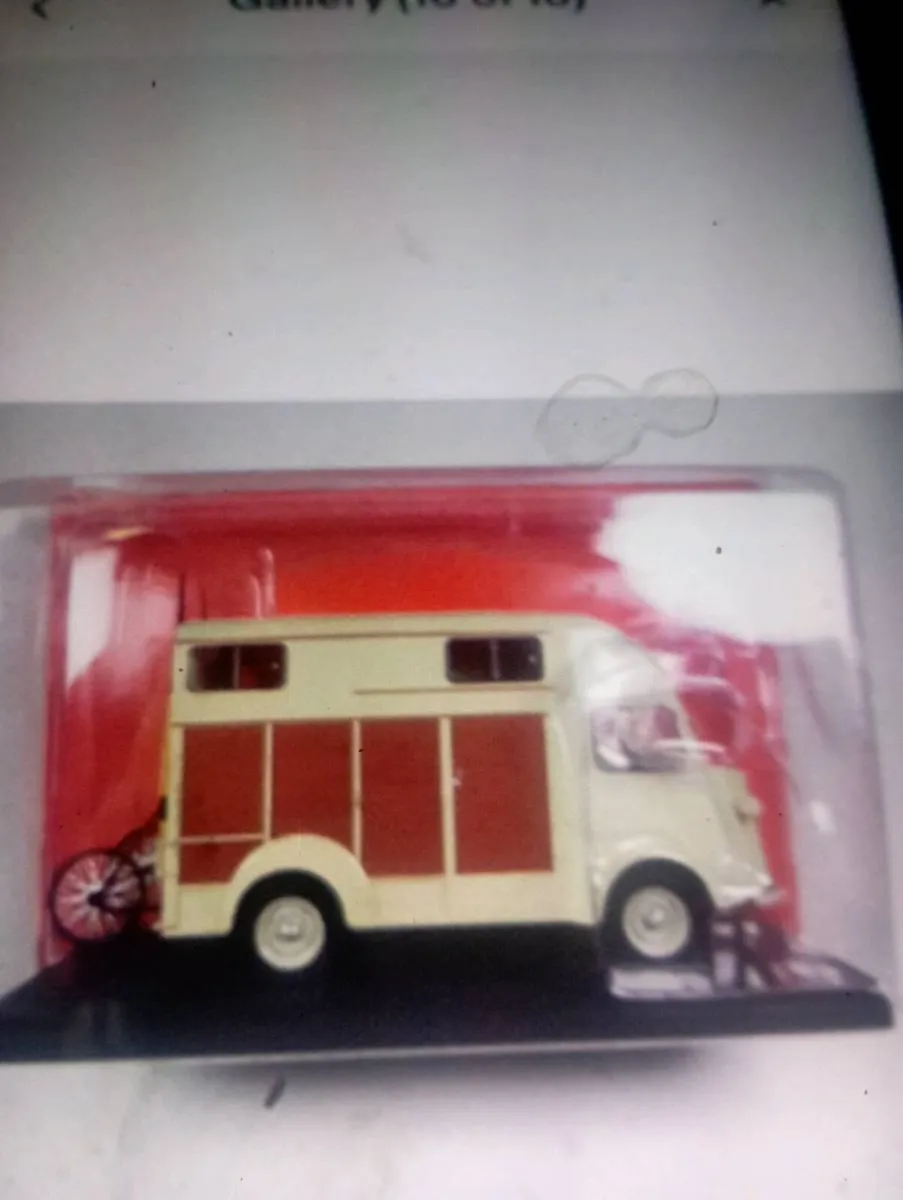 CITROEN TYPE H-VAN HEULIEZ  HORSE DIE-CAST TRUCK - Image 2