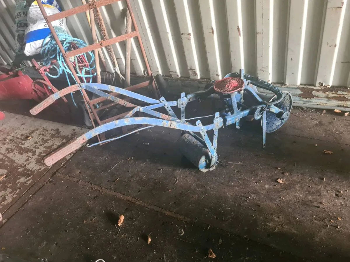 Vintage farm equipment - Image 3
