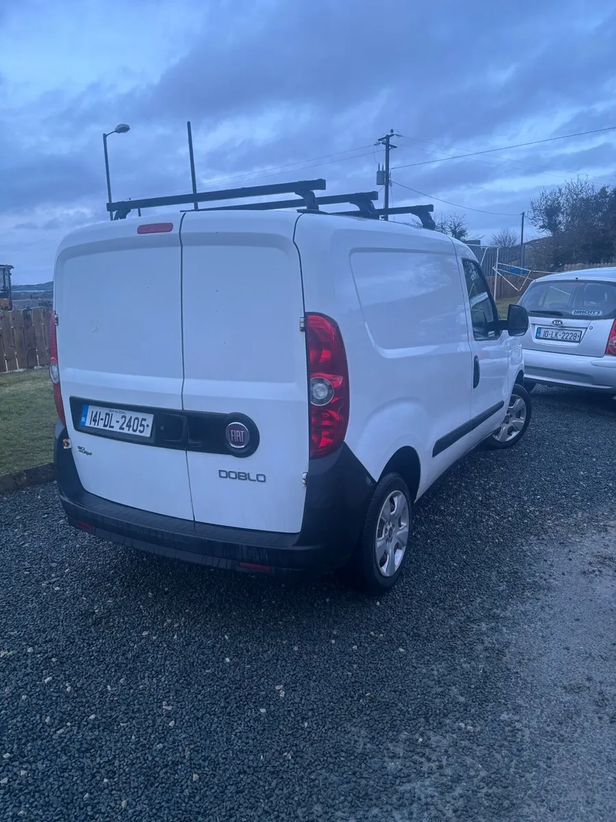 Fiat Doblo 2014 - Image 2