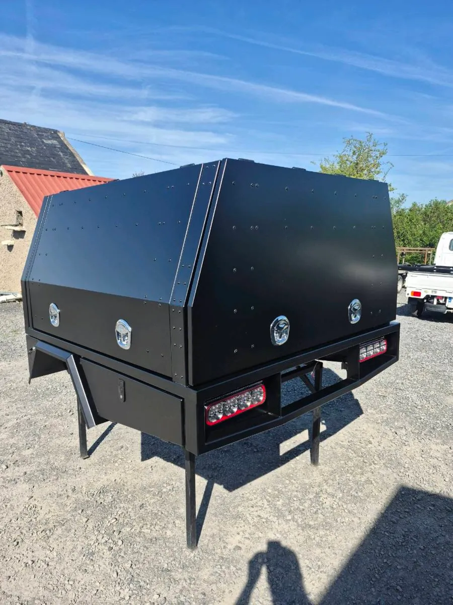 UTE Tray and Canopy set up - Image 2