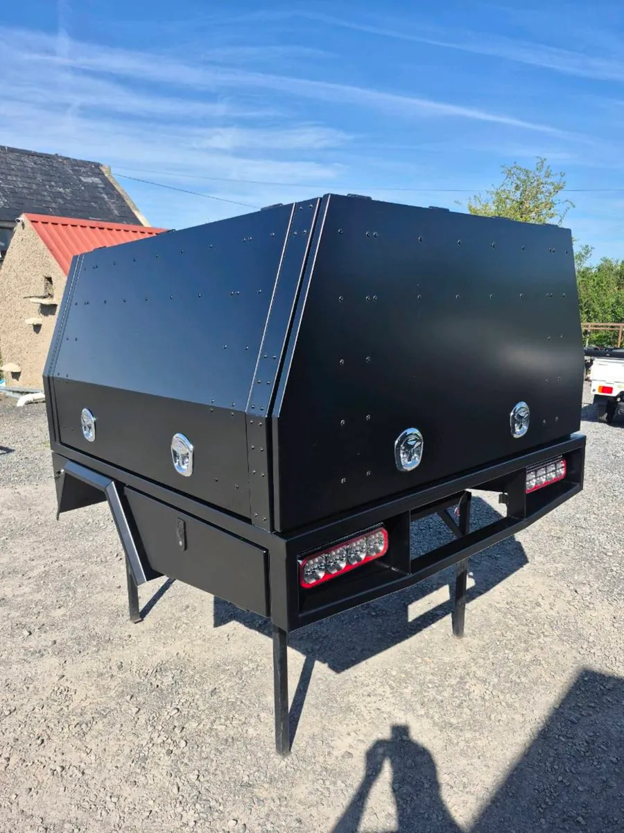 UTE Tray and Canopy set up - Image 3