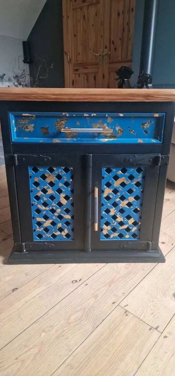 Cabinet - Image 2