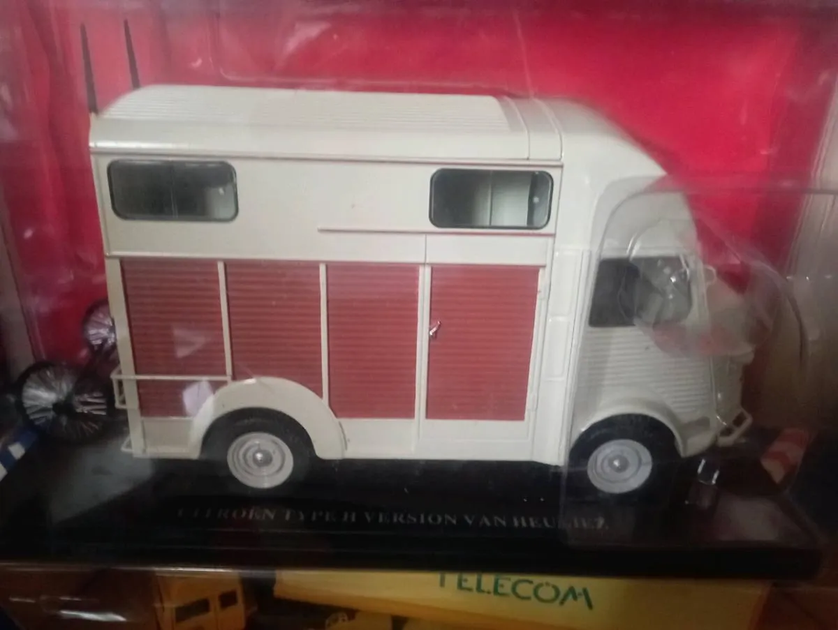 CITROEN TYPE H-VAN HEULIEZ  HORSE DIE-CAST TRUCK - Image 1