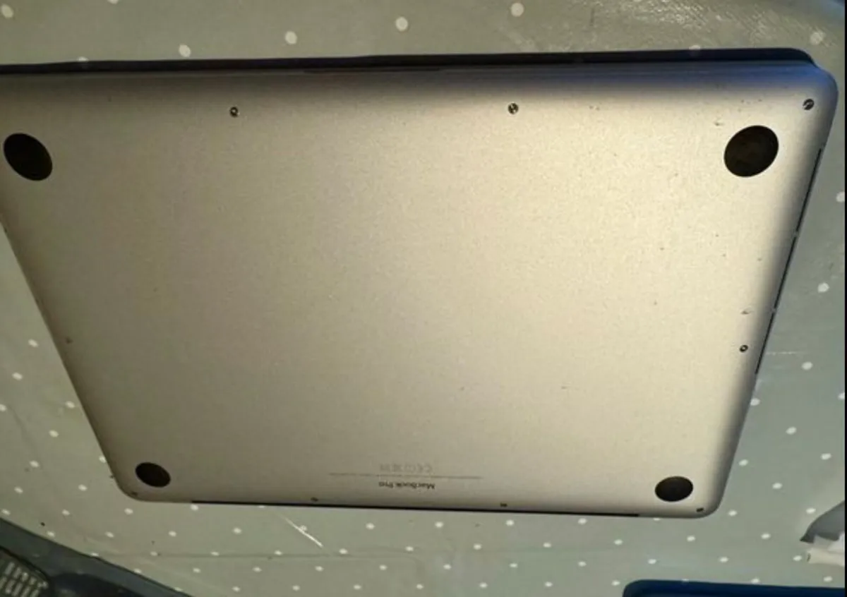 MacBook Pro 2016 - Image 4