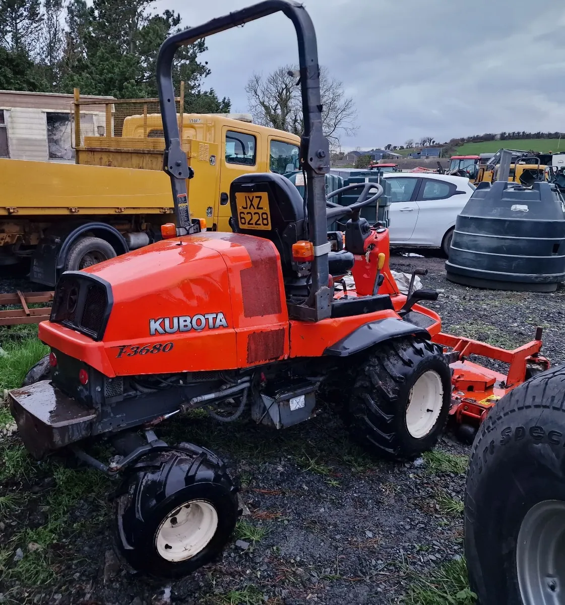 Kubota F3680 ride on mower lawnmower