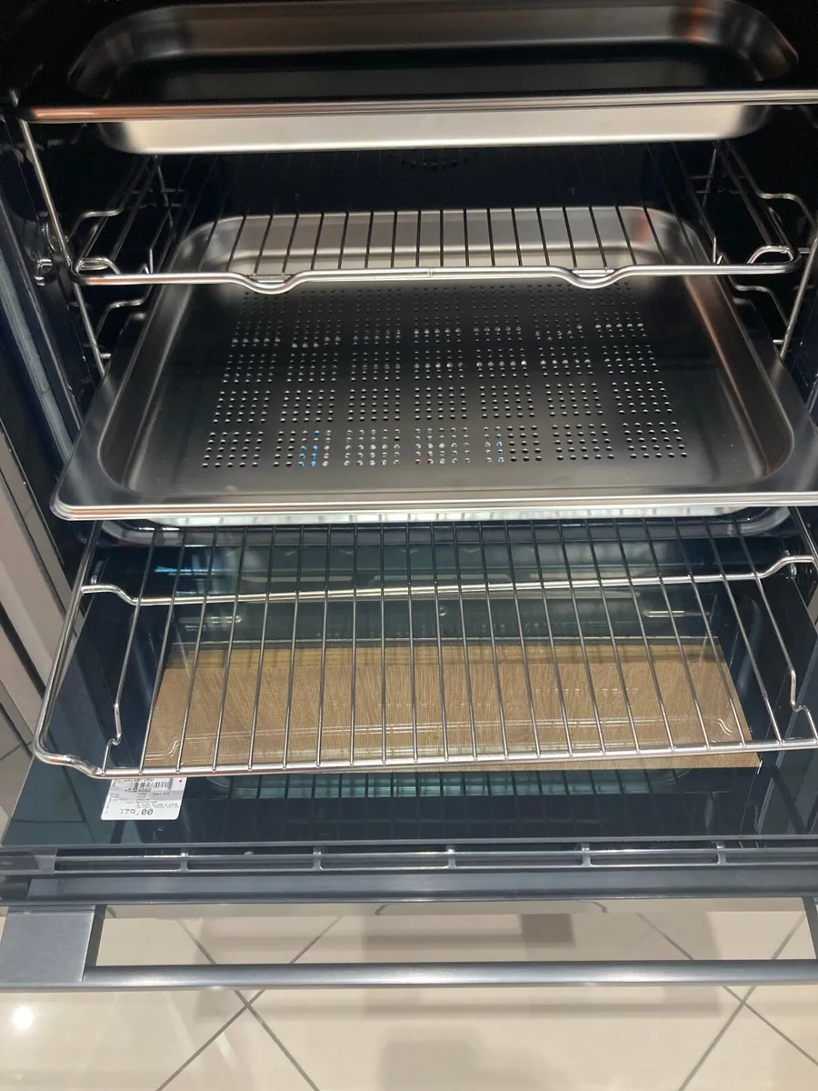New Neff steam oven N90 single oven - Image 4