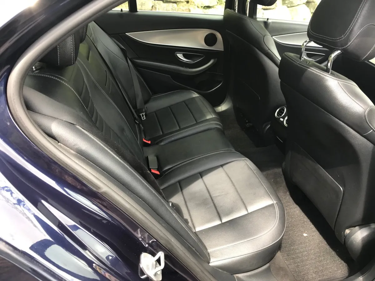 Car - Image 4