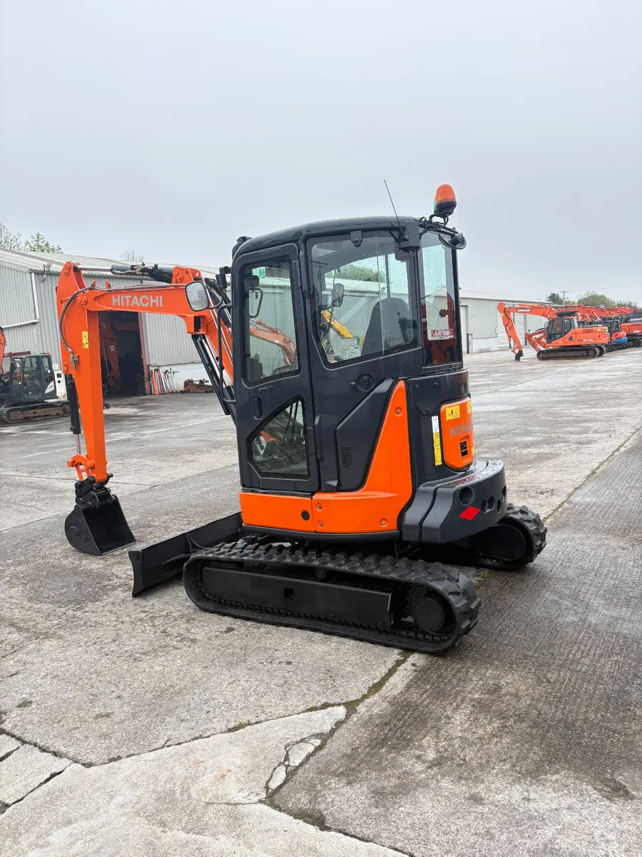 HITACHI ZX38u-5 - Image 2