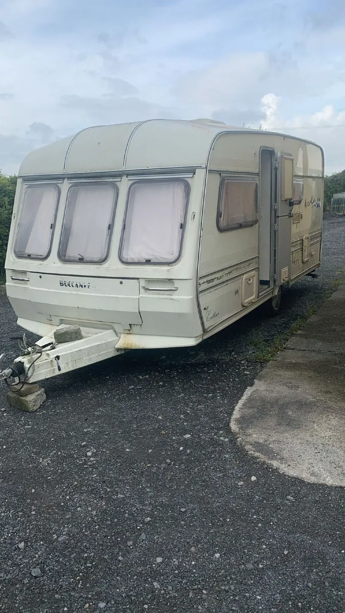 Caravan - Image 1