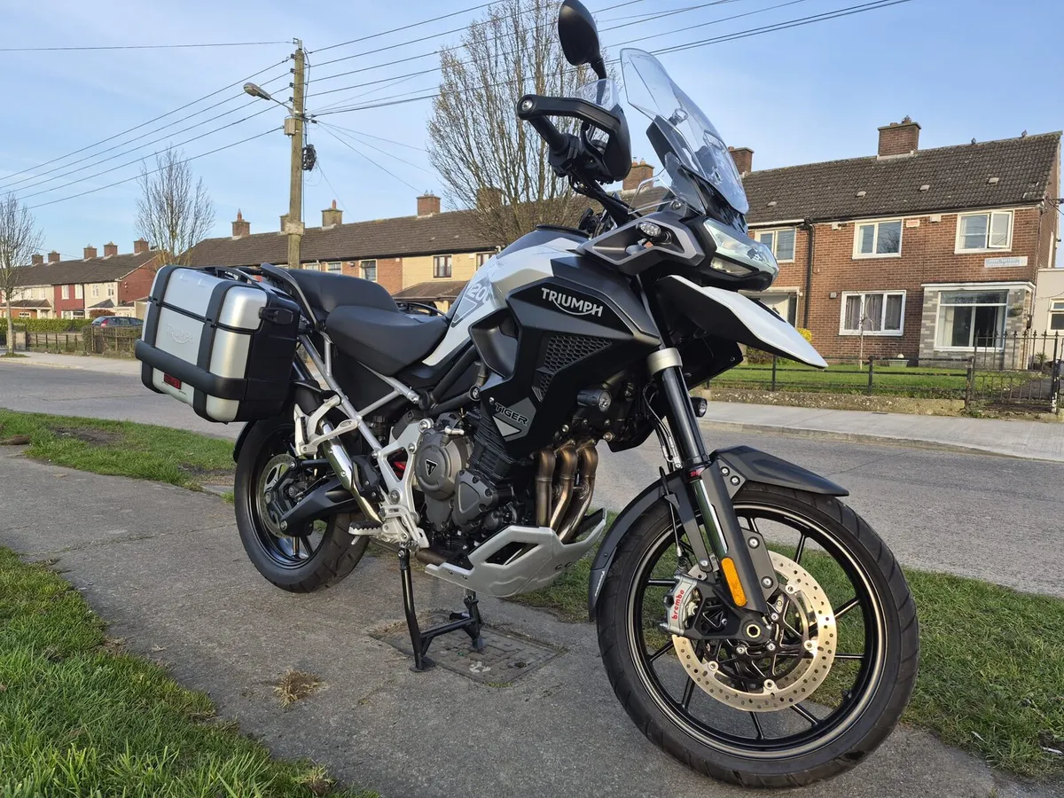 Triumph Tiger 1200 GT PRO - Image 3