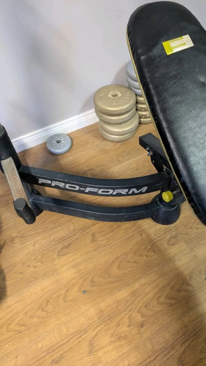 Bench press with leg curl/extension - Image 2
