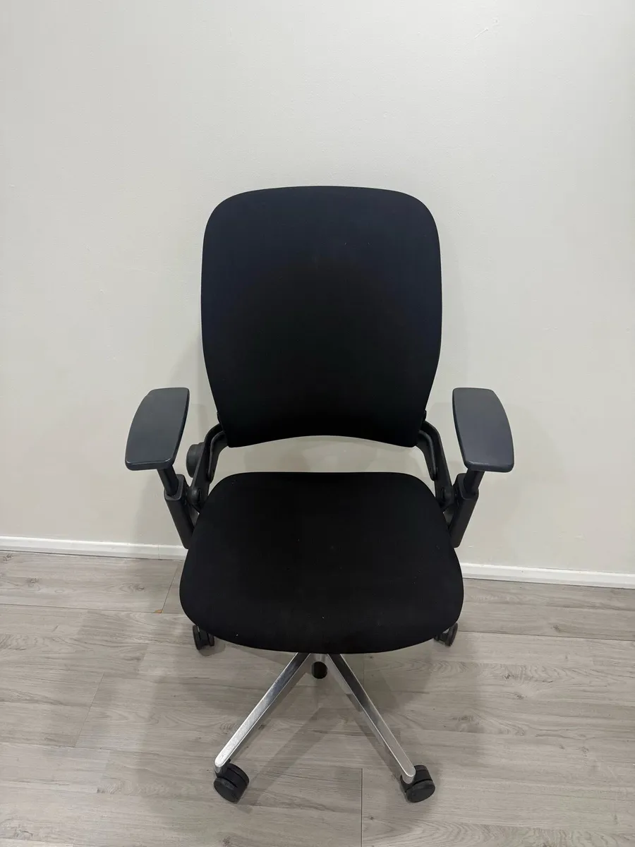 Steelcase Leap V2 Office Chair - Image 2
