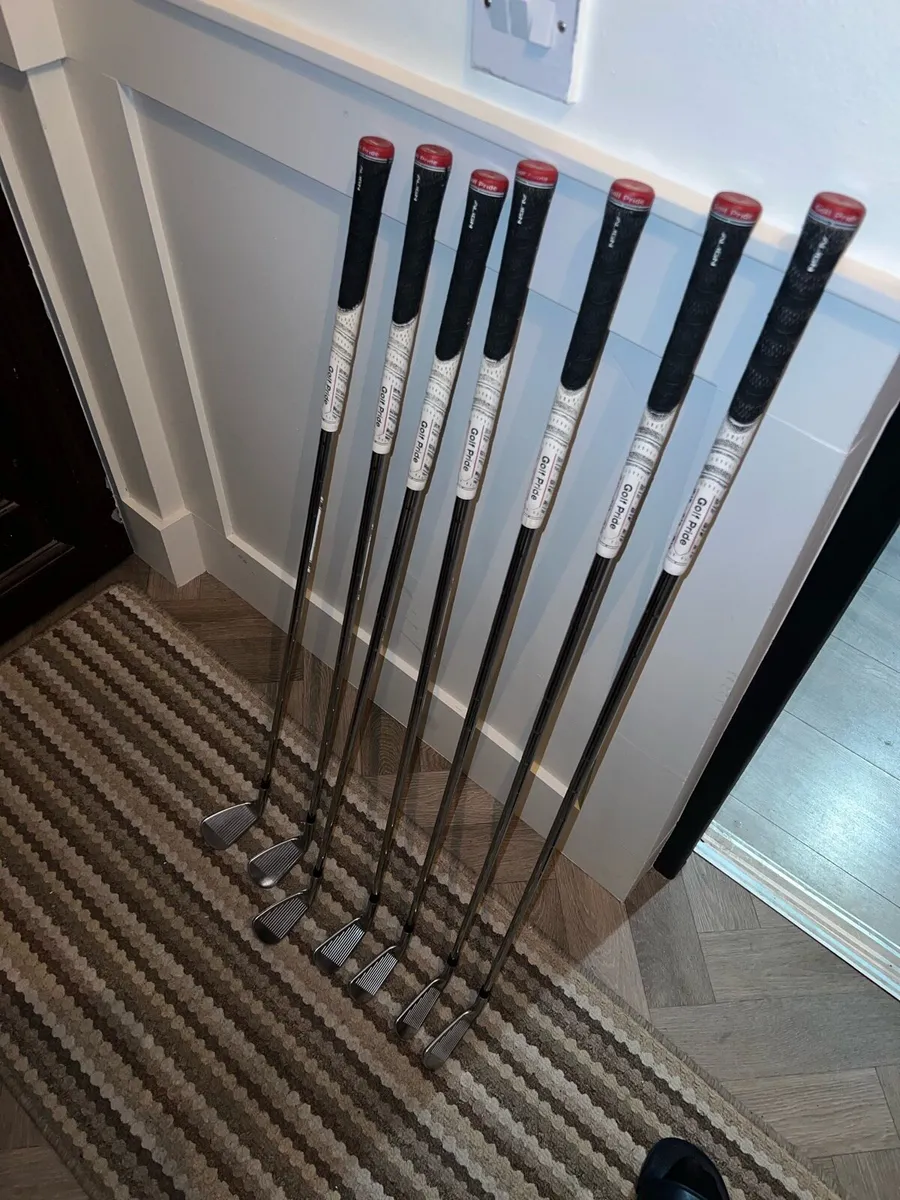 Titleist 716 MB irons - Image 2
