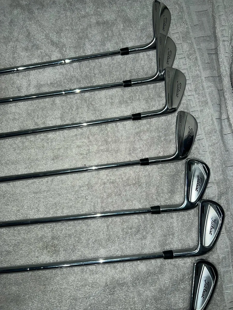 Titleist 716 MB irons - Image 4