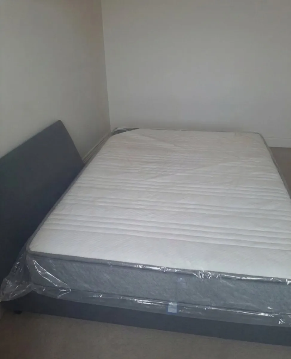 King size (5ft) base with King size (5ft) mattress - Image 4