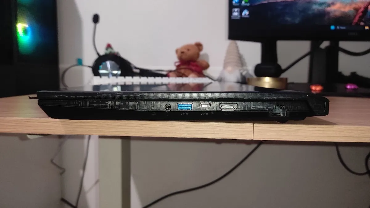 MSI Katana 15 i7 RTX 4070 144Hz + Logitech Bundle - Image 3
