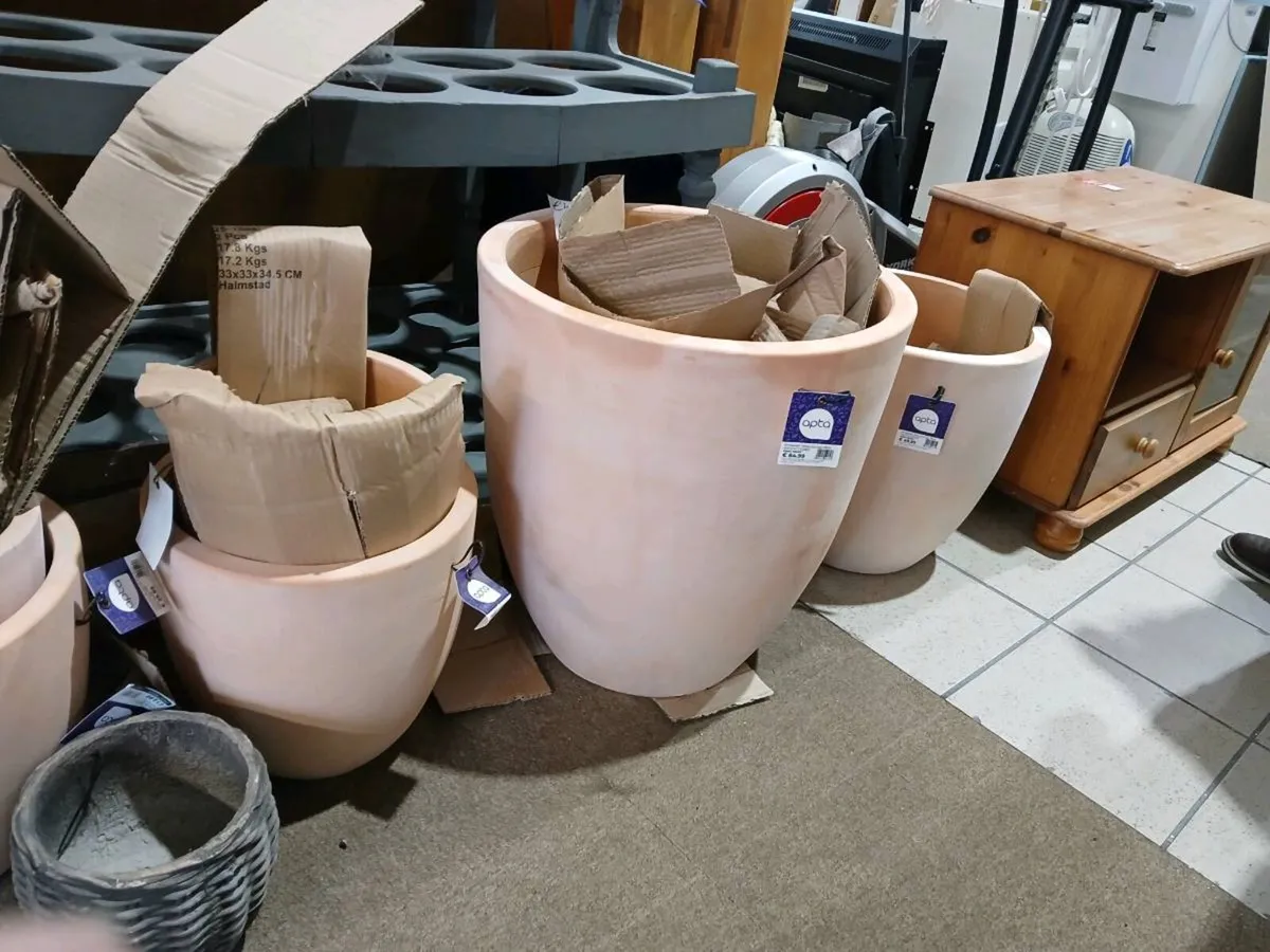 NEW GARDEN POTS just arrived - Image 1