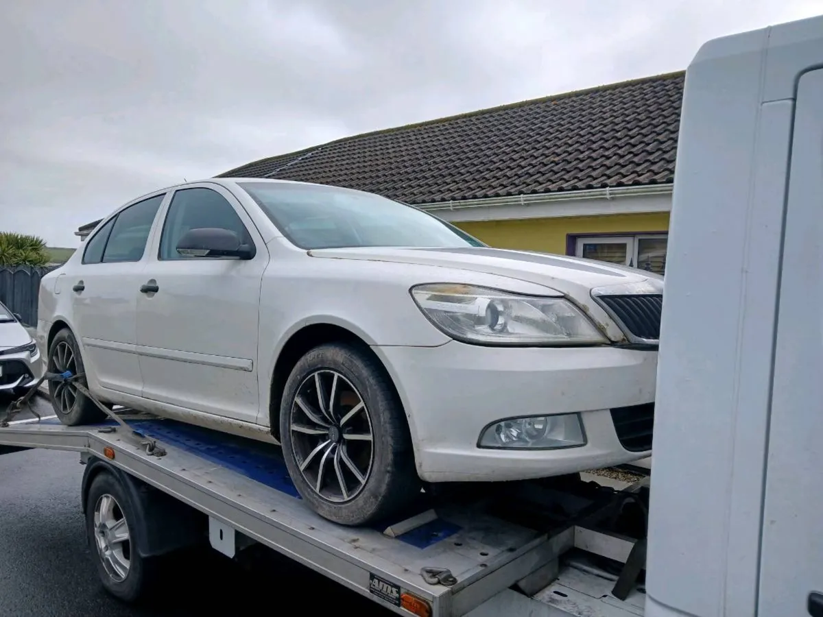 CARS FOR PARTS OR REPAIRS - Image 1