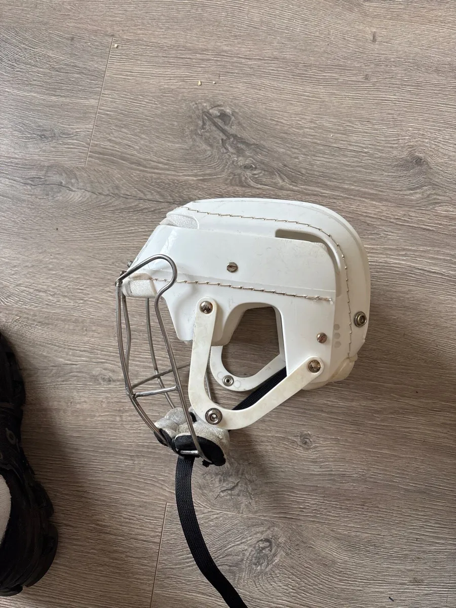 Gola helmet - Image 2