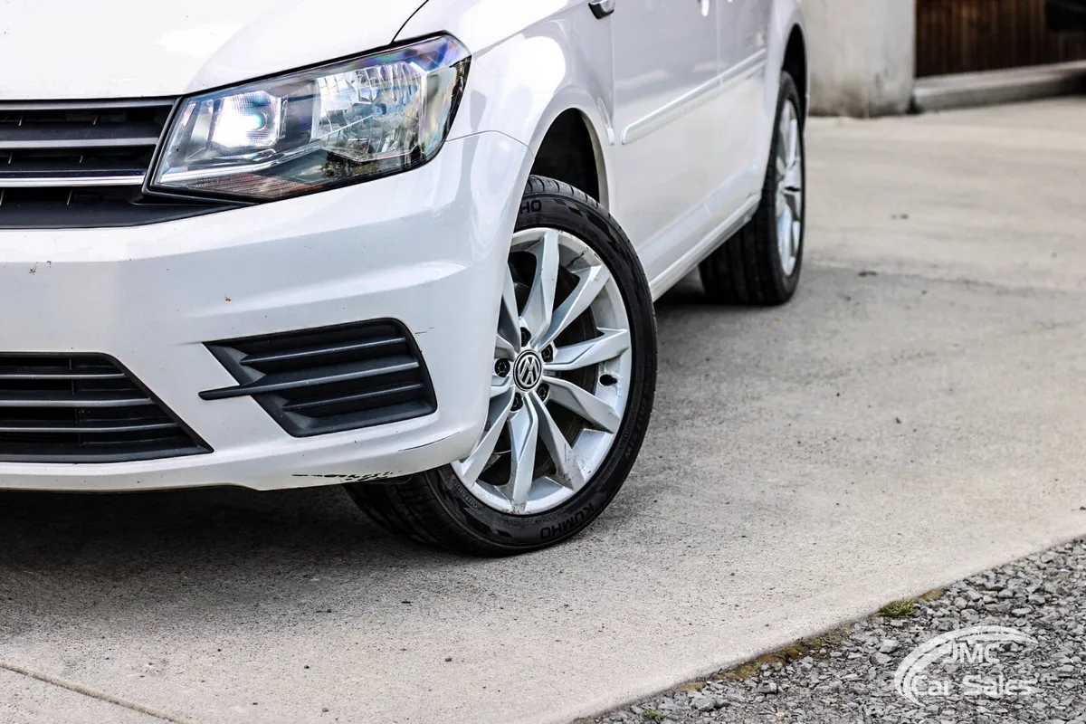 2020 VOLKSWAGEN CADDY TRENDLINE - Image 2
