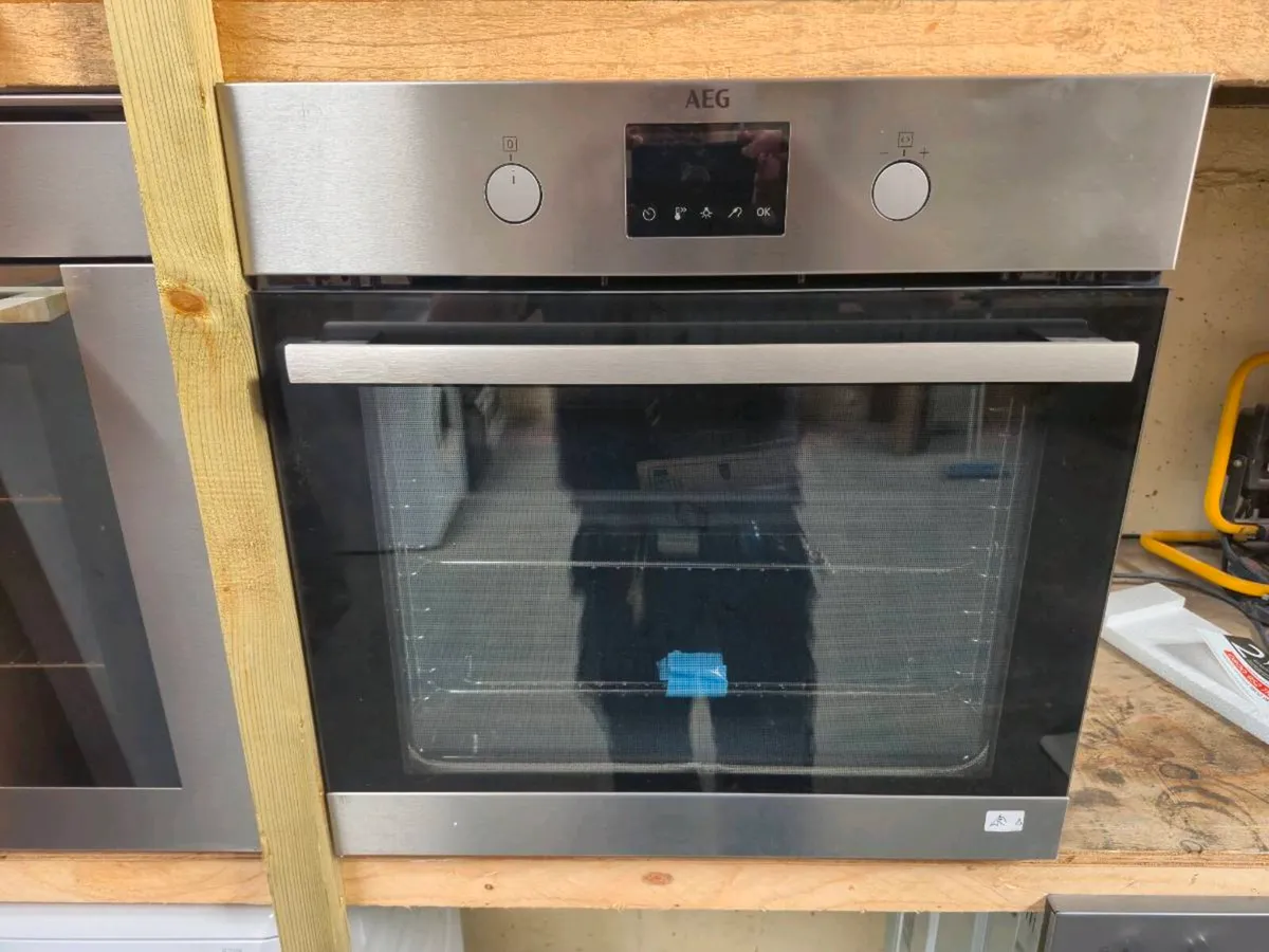 NEW AEG Electric Single Oven series 6000 - Image 2