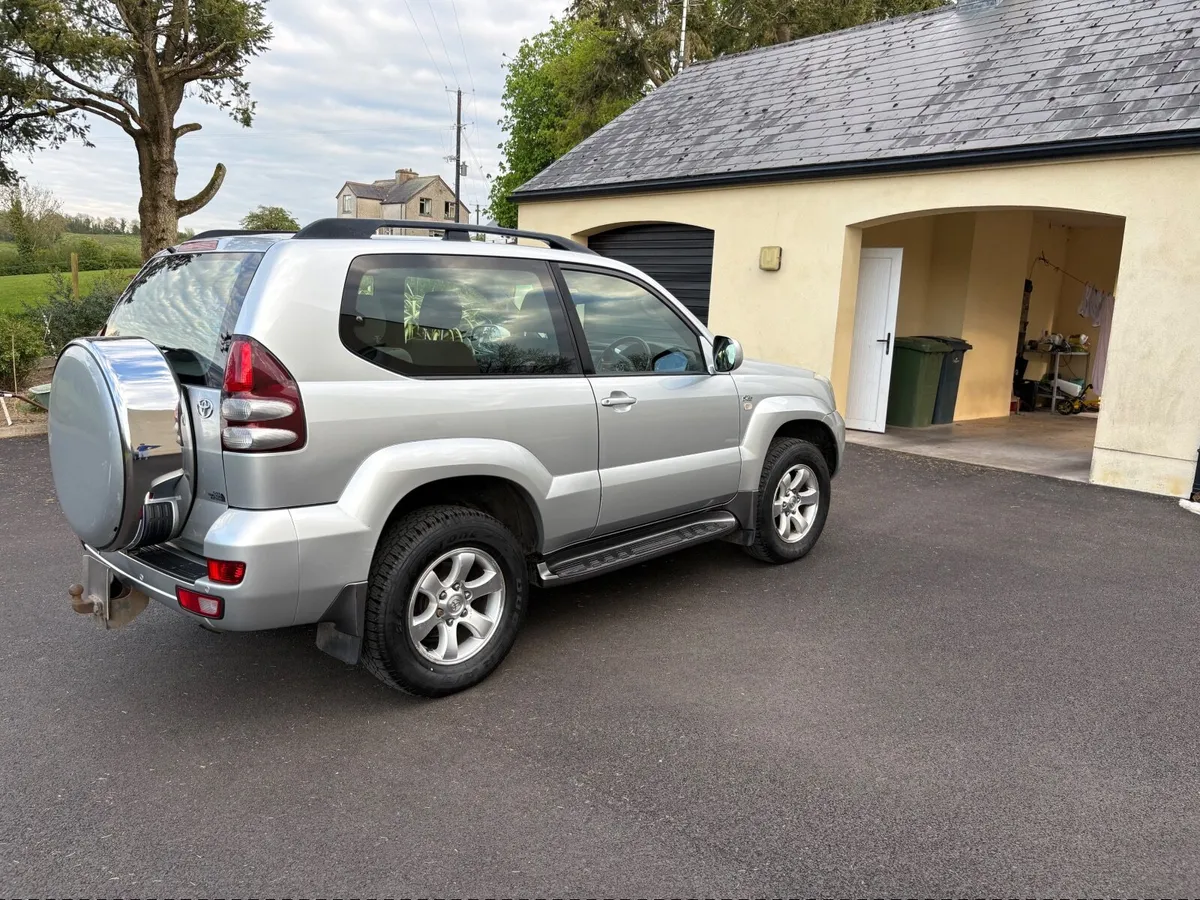 Toyota Land Cruiser 2006 - Image 4