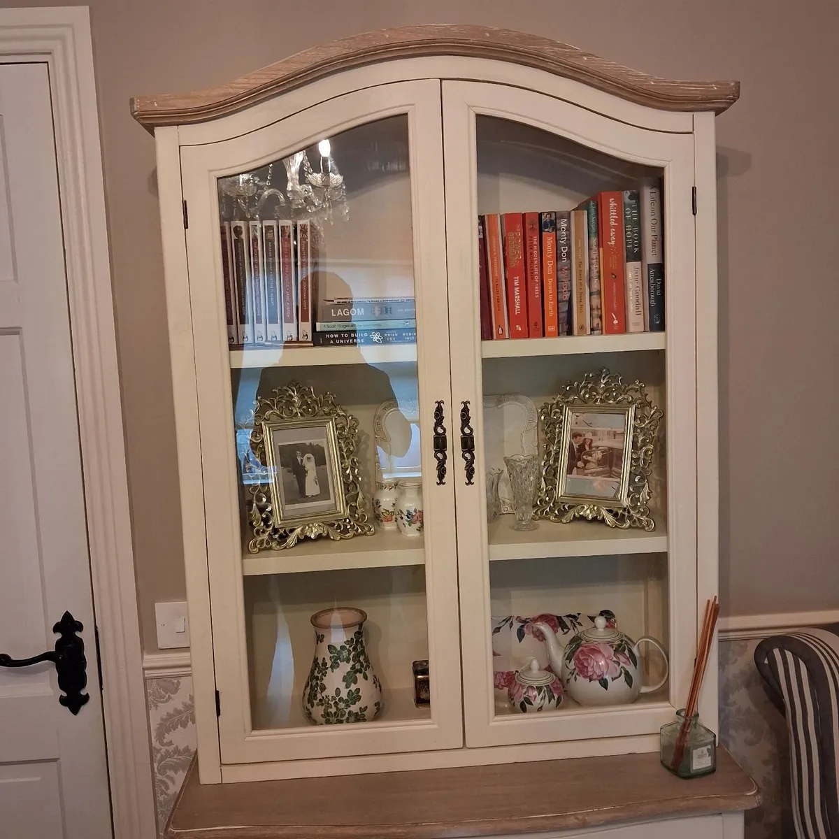 Display Cabinet - Image 3
