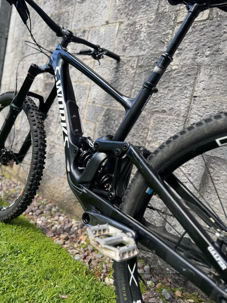 S Works Enduro 2023 - Image 4