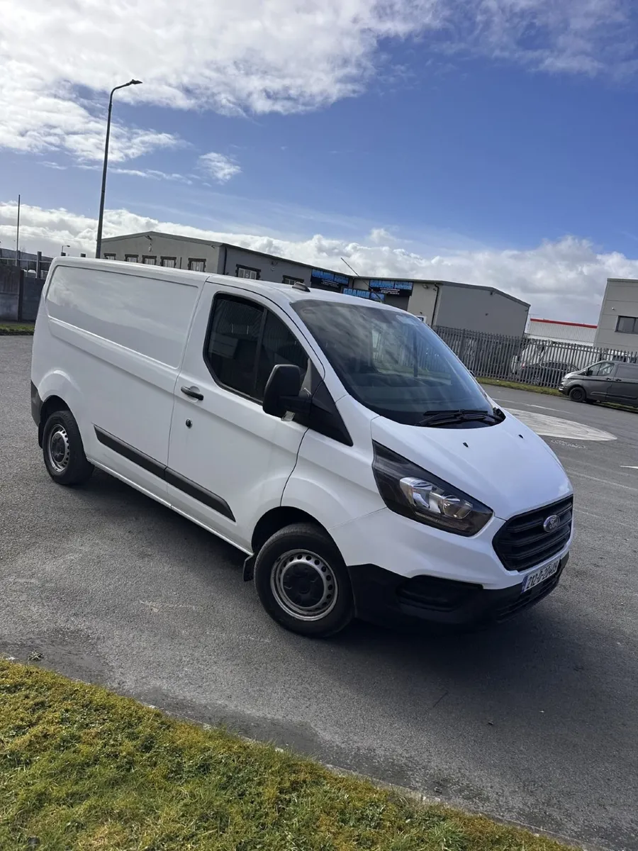 Ford Transit Custom 2021 - Image 3
