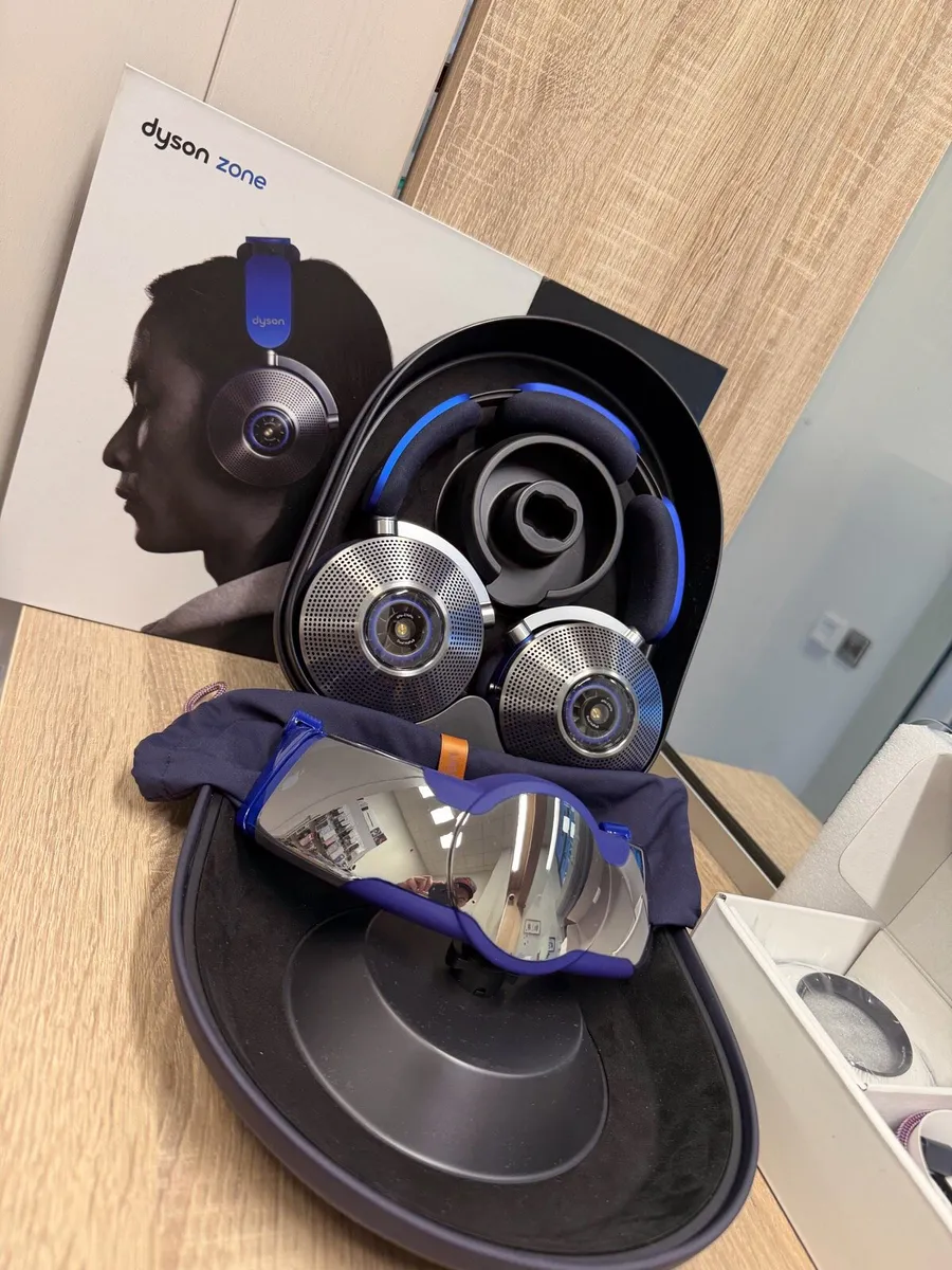 Dyson Headphones ANC New ! Shop collection! - Image 1