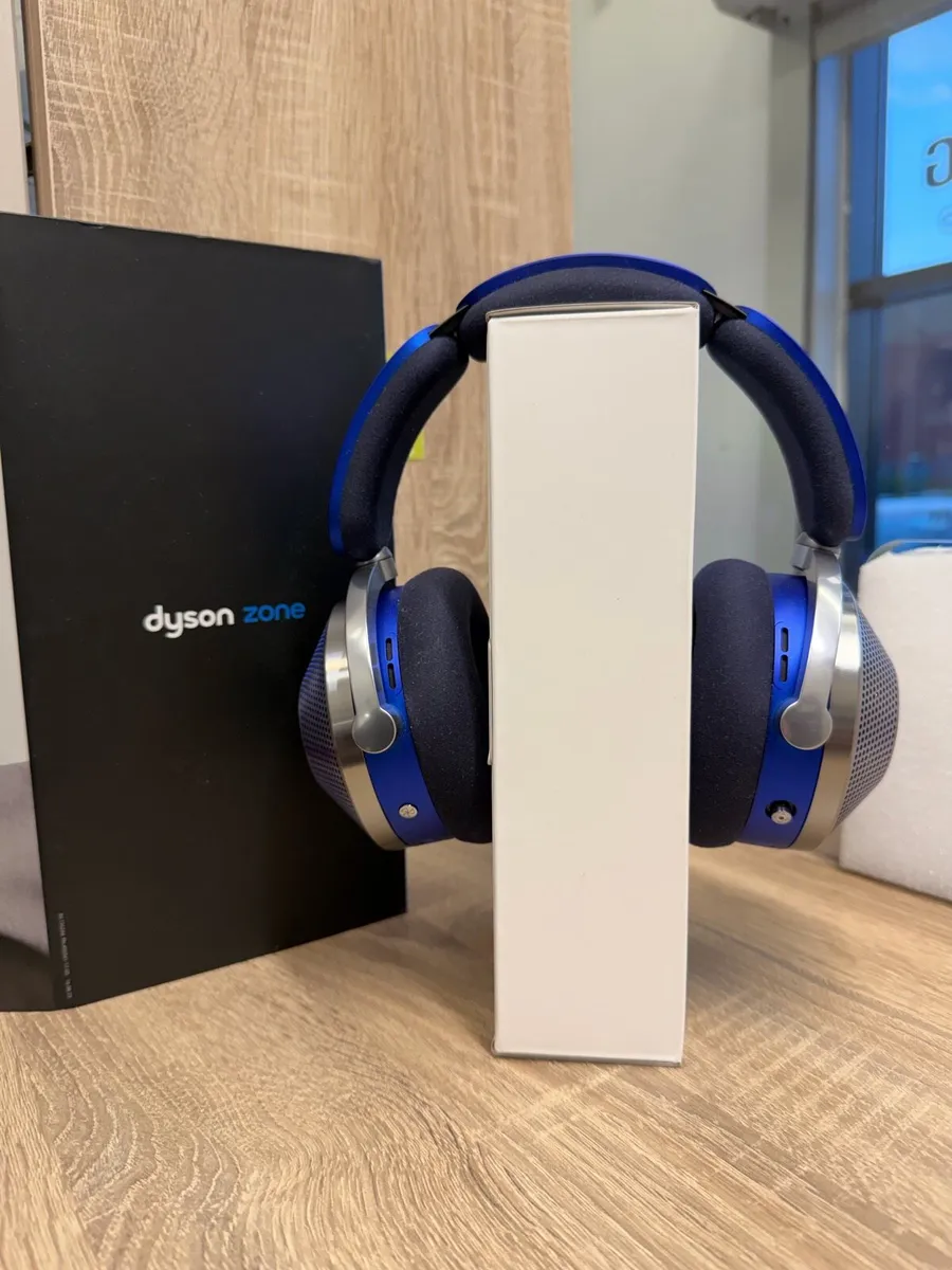 Dyson Headphones ANC New ! Shop collection! - Image 4