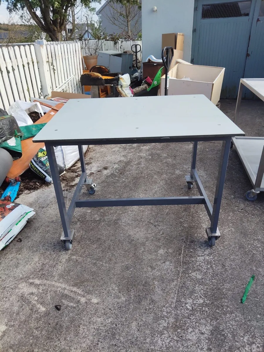 Work bench
