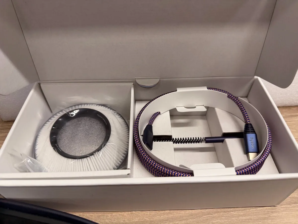 Dyson Headphones ANC New ! Shop collection! - Image 2