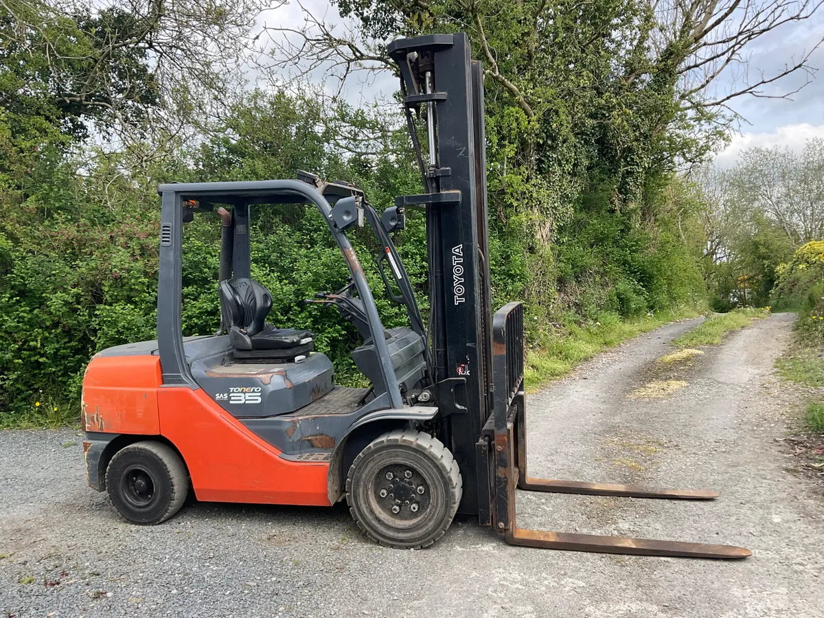 FORKLIFT - Image 3