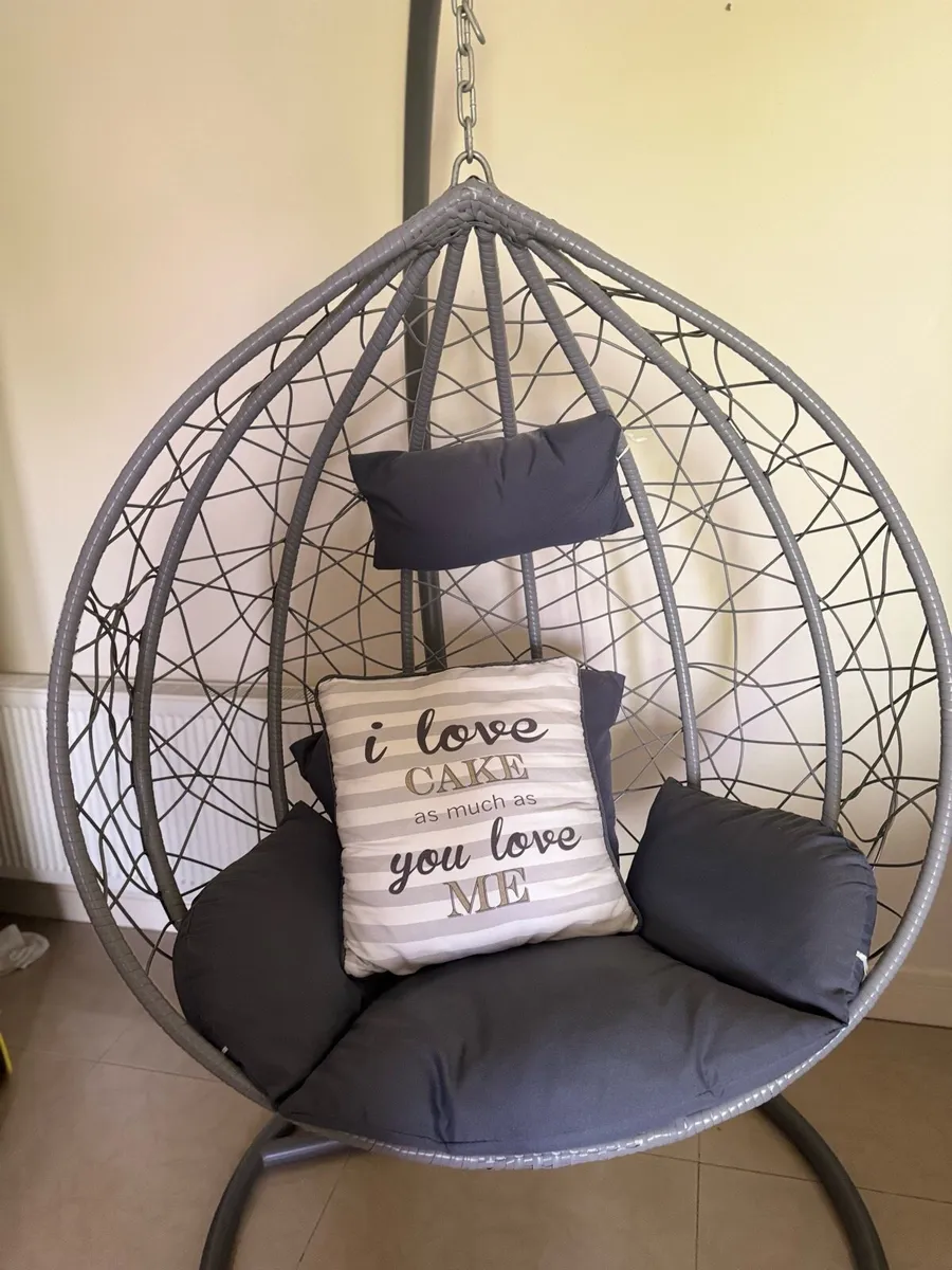 Egg chair - Image 1