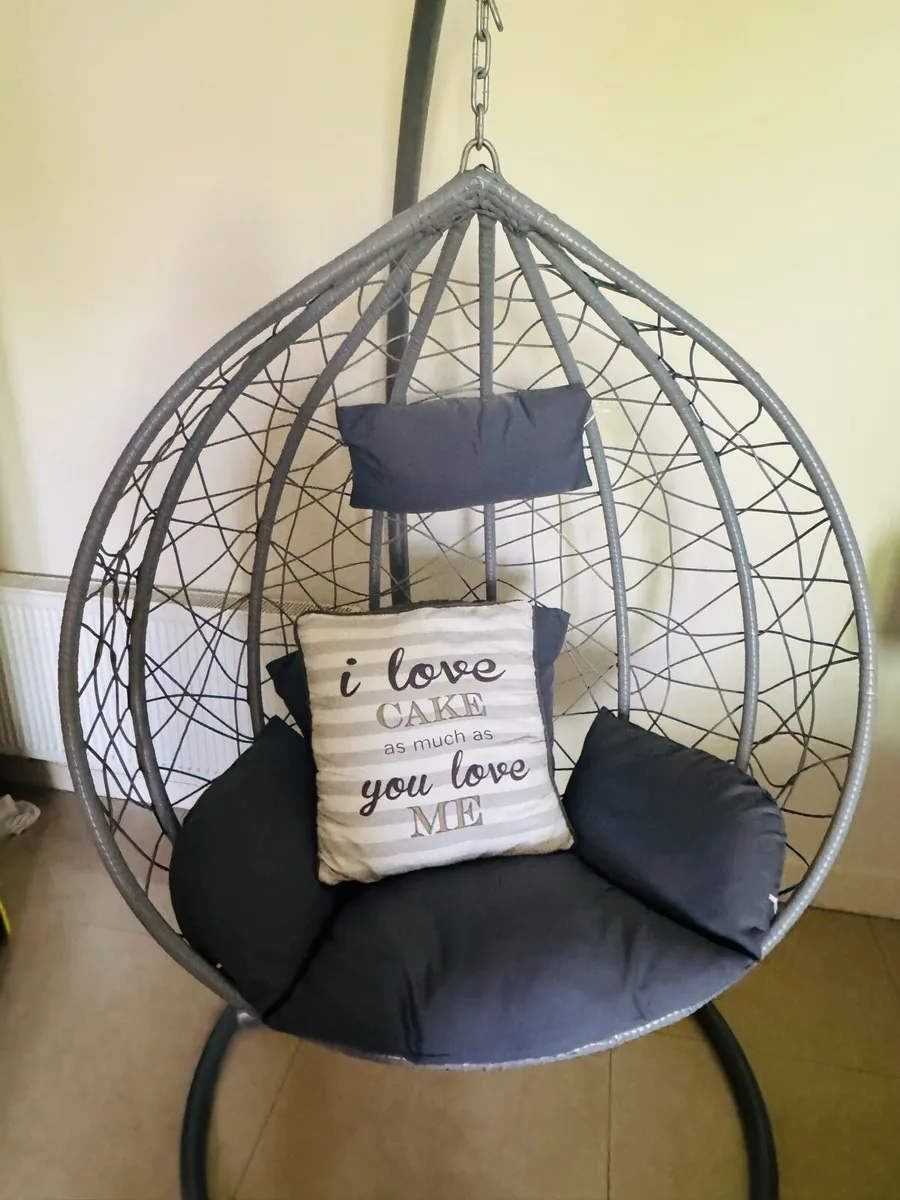 Egg chair - Image 2