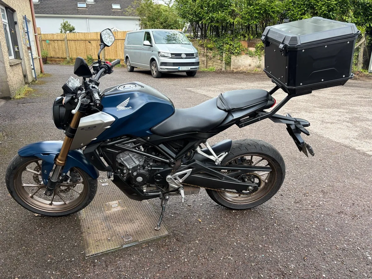 Honda CB125R - Image 2