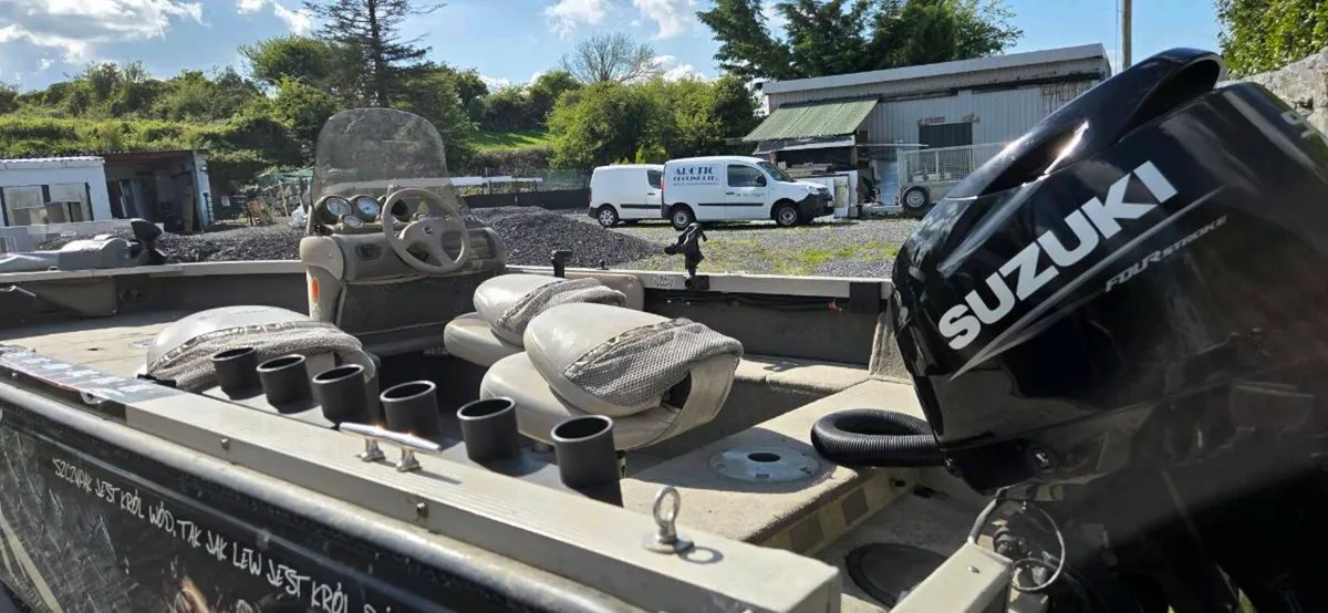 Aluminium Boat Crestliner Fish Hawk and90hp Suzuki - Image 4