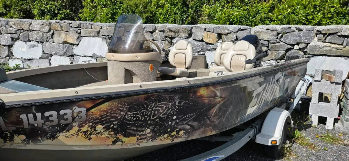 Aluminium Boat Crestliner Fish Hawk and90hp Suzuki - Image 2