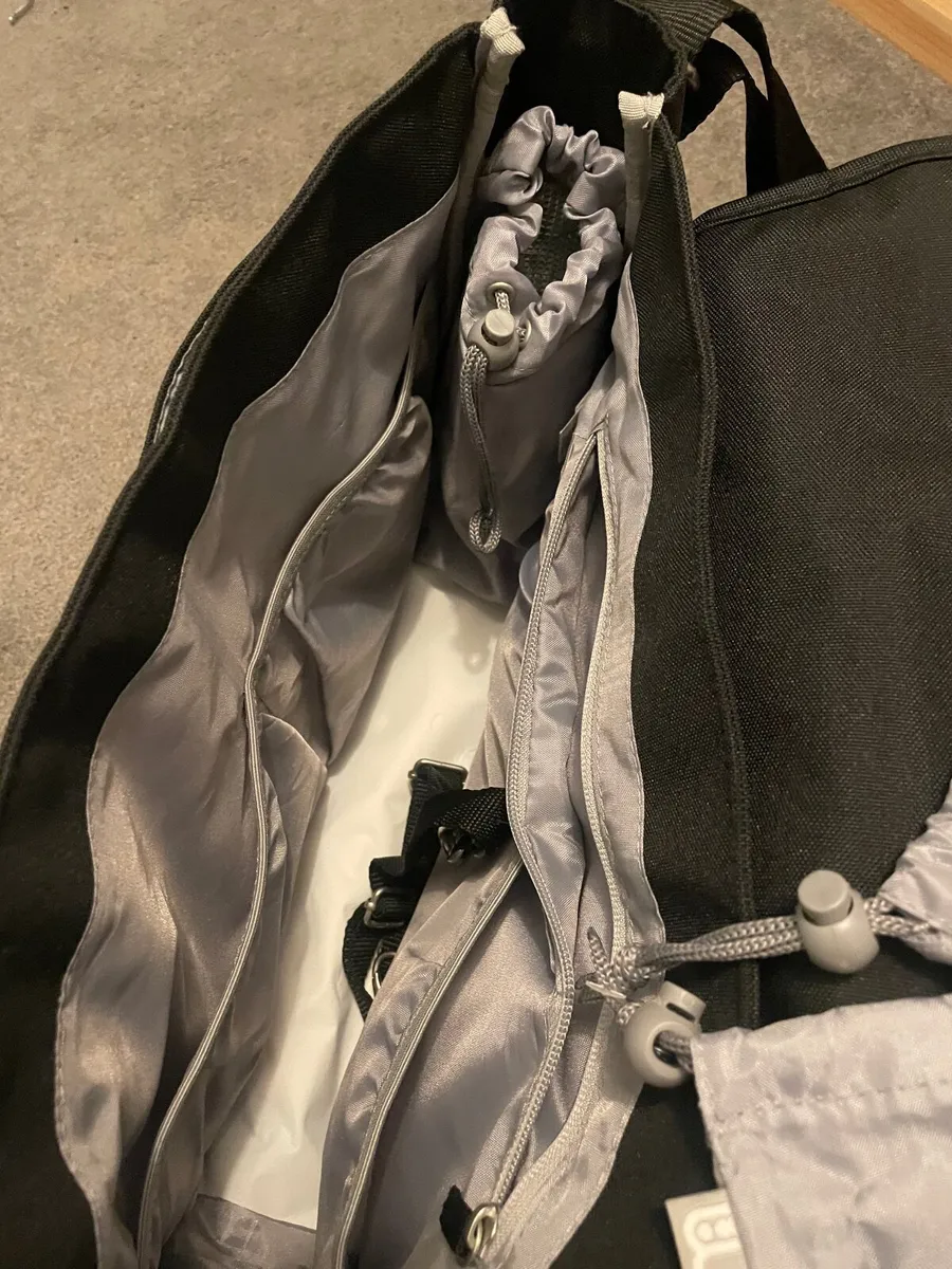 Baby changing bag - Image 1
