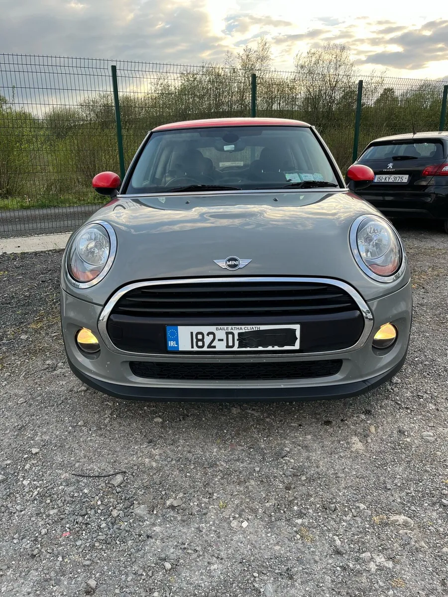 182 MINI COOPER DIESEL LIGHT DAMAGE - Image 3