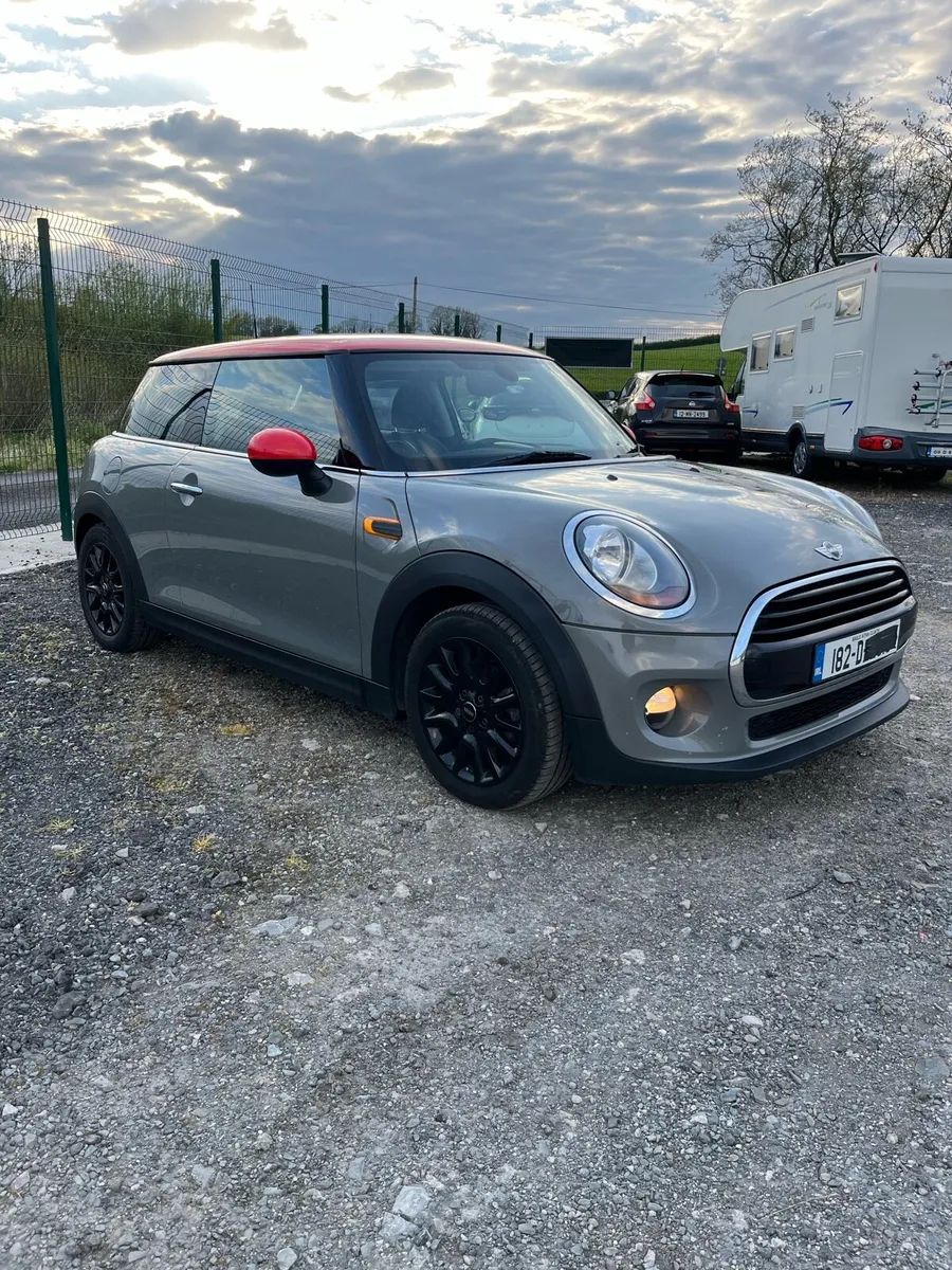 182 MINI COOPER DIESEL LIGHT DAMAGE - Image 4