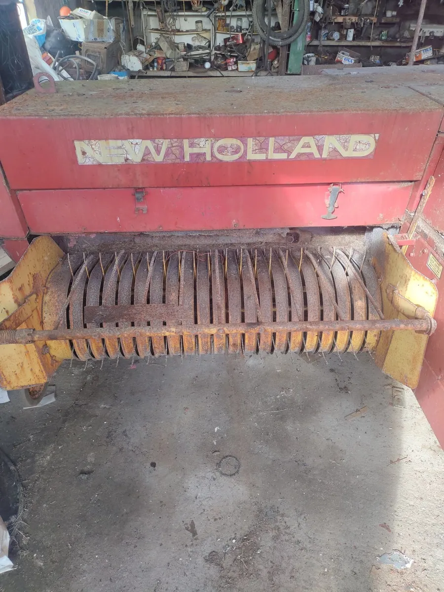New Holland 370 Square Baler - Image 3