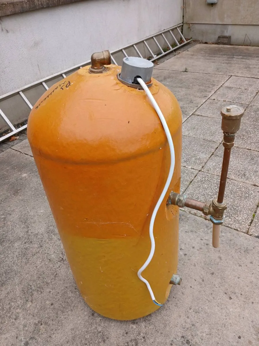HOT Water Tank - Image 1