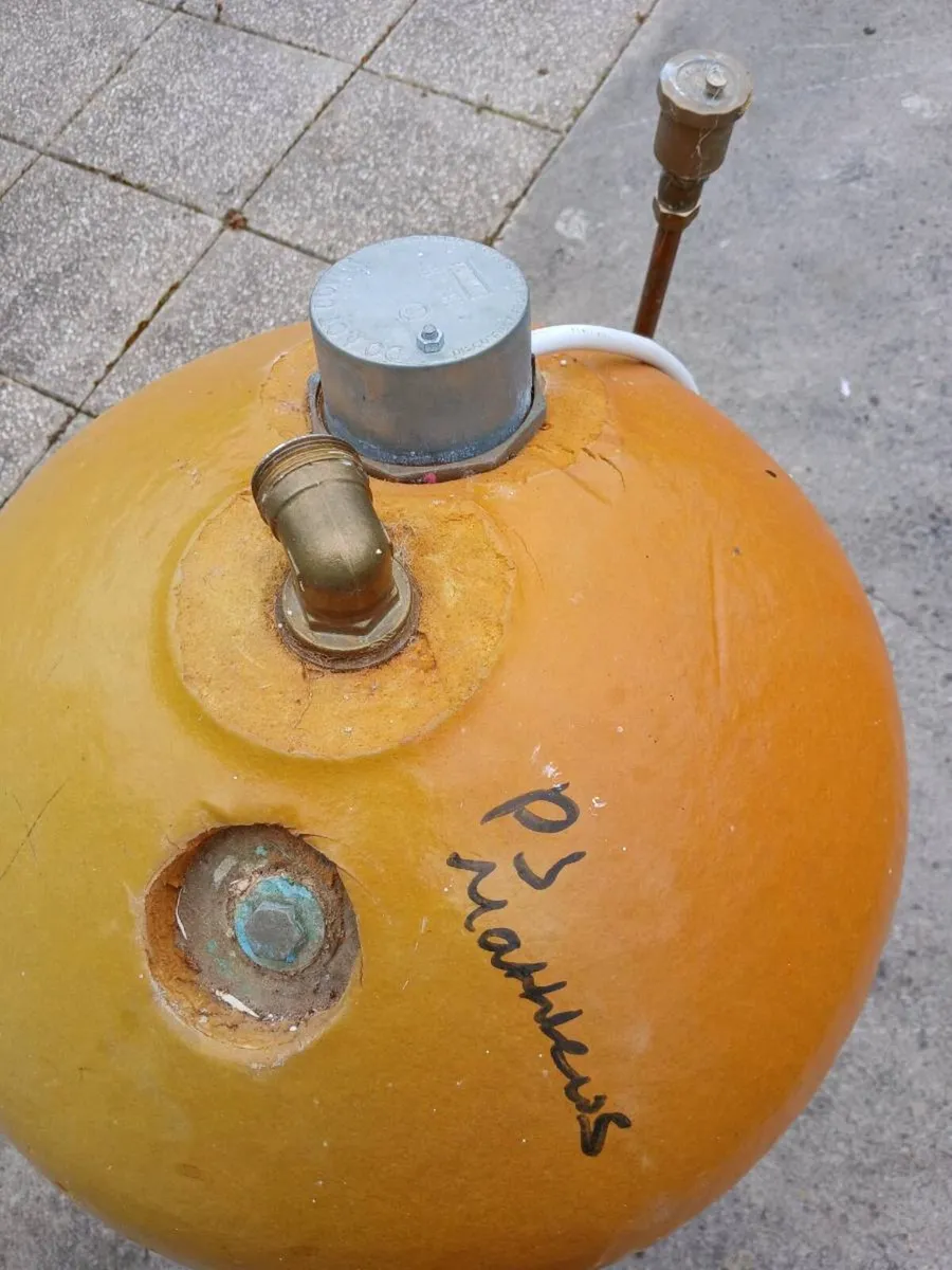 HOT Water Tank - Image 2