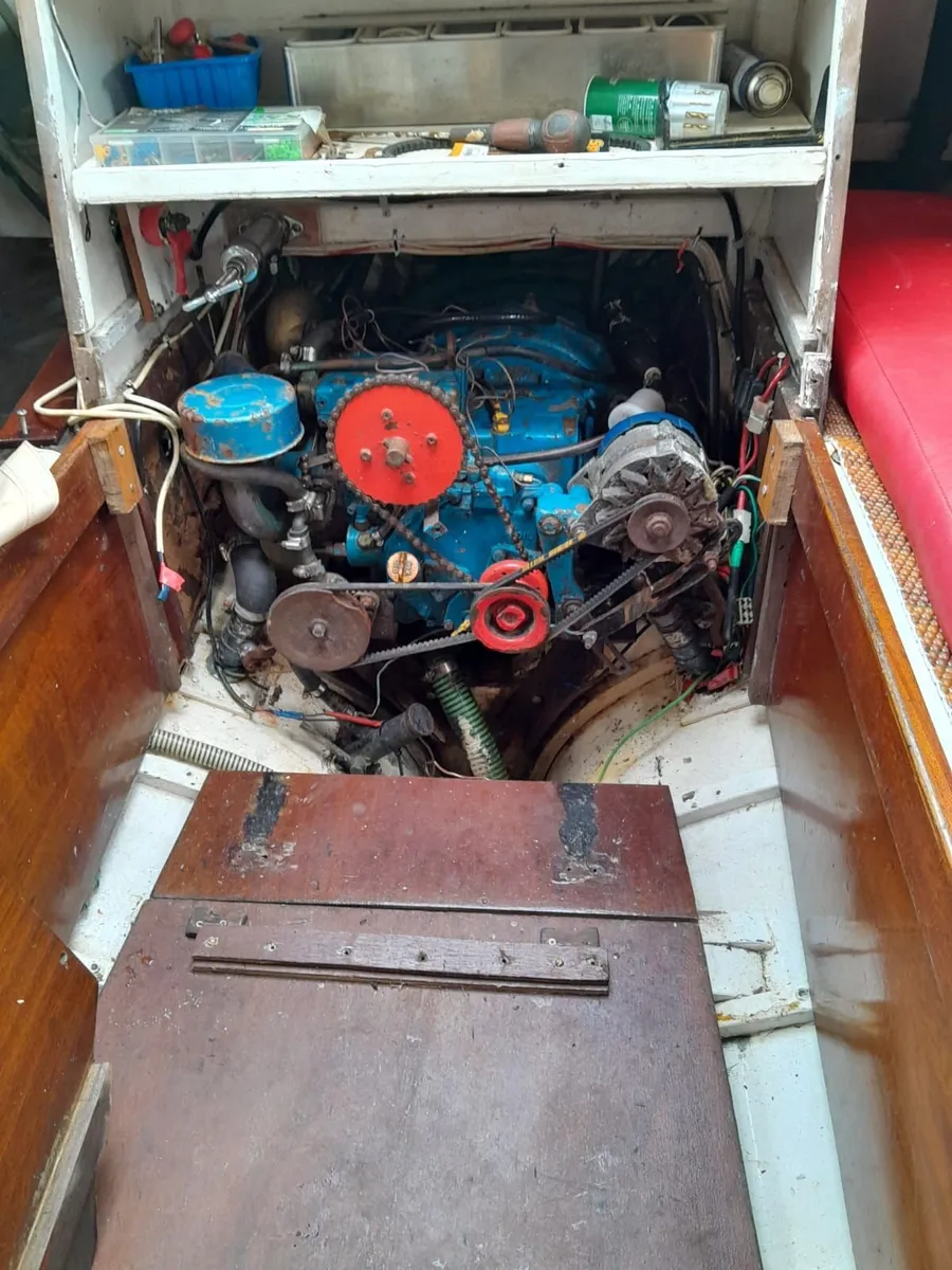 Sailing boat - Image 4