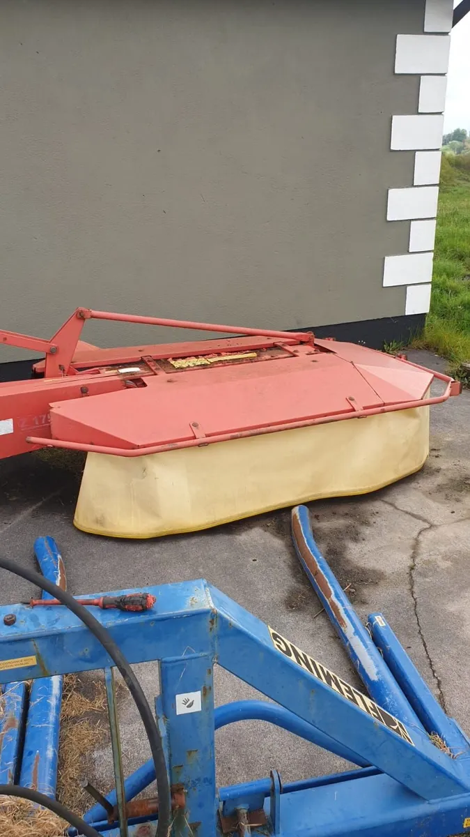 Farm machinery - Image 1