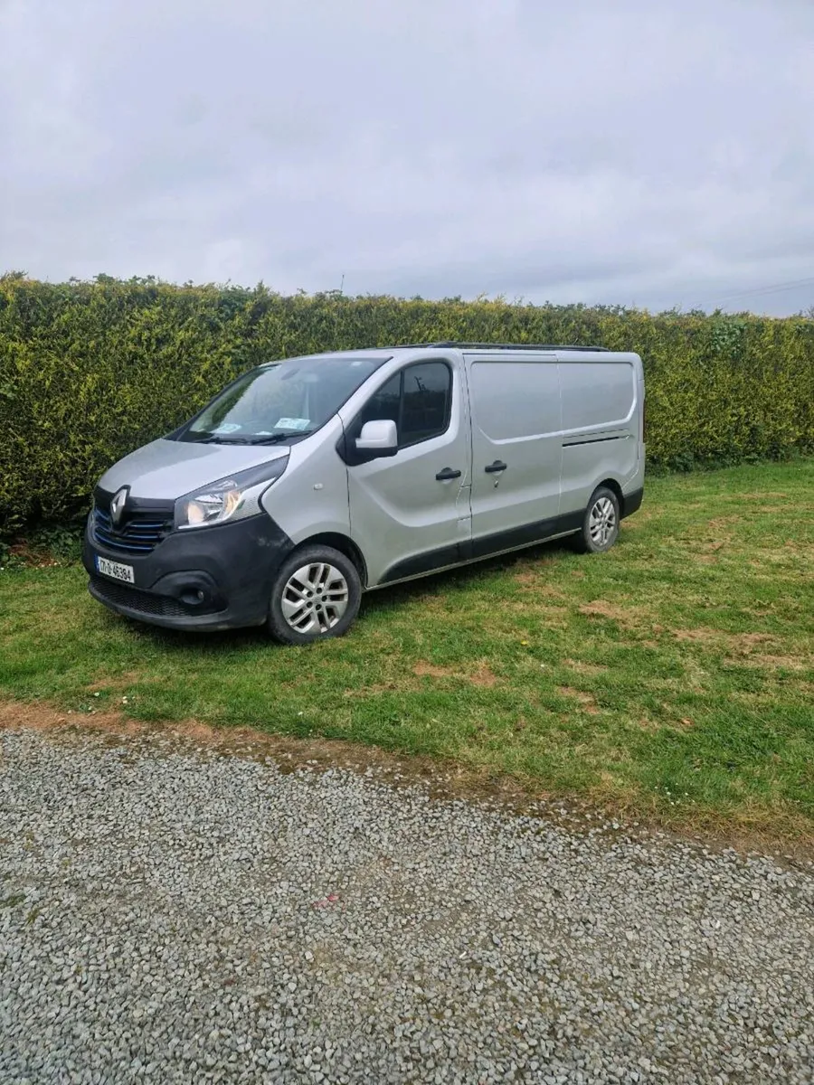 Van - Image 2