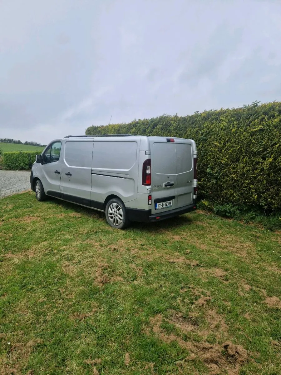 Van - Image 3